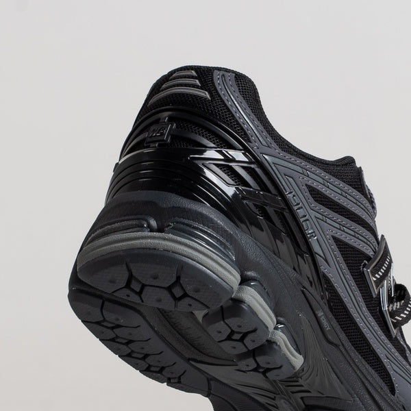 1906R "Black Phantom"